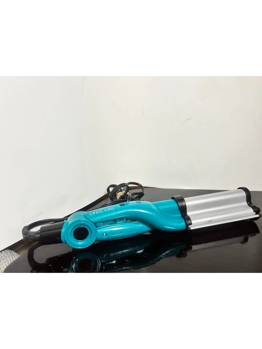 Bed Head TIGI Wave Artist Tested 3 Waving Iron Beach Hair Crimper Teal Ceramic
